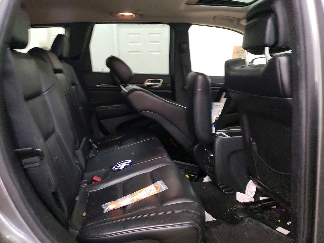 2011 JEEP GRAND CHEROKEE LAREDO photo 31