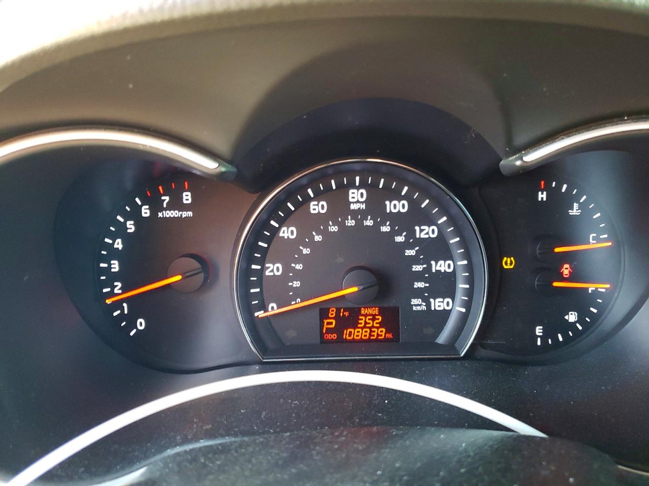 2014 KIA SORENTO LX photo 17