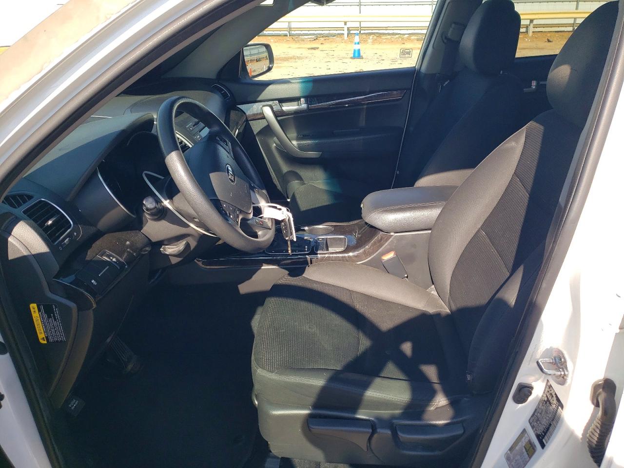 2014 KIA SORENTO LX photo 13