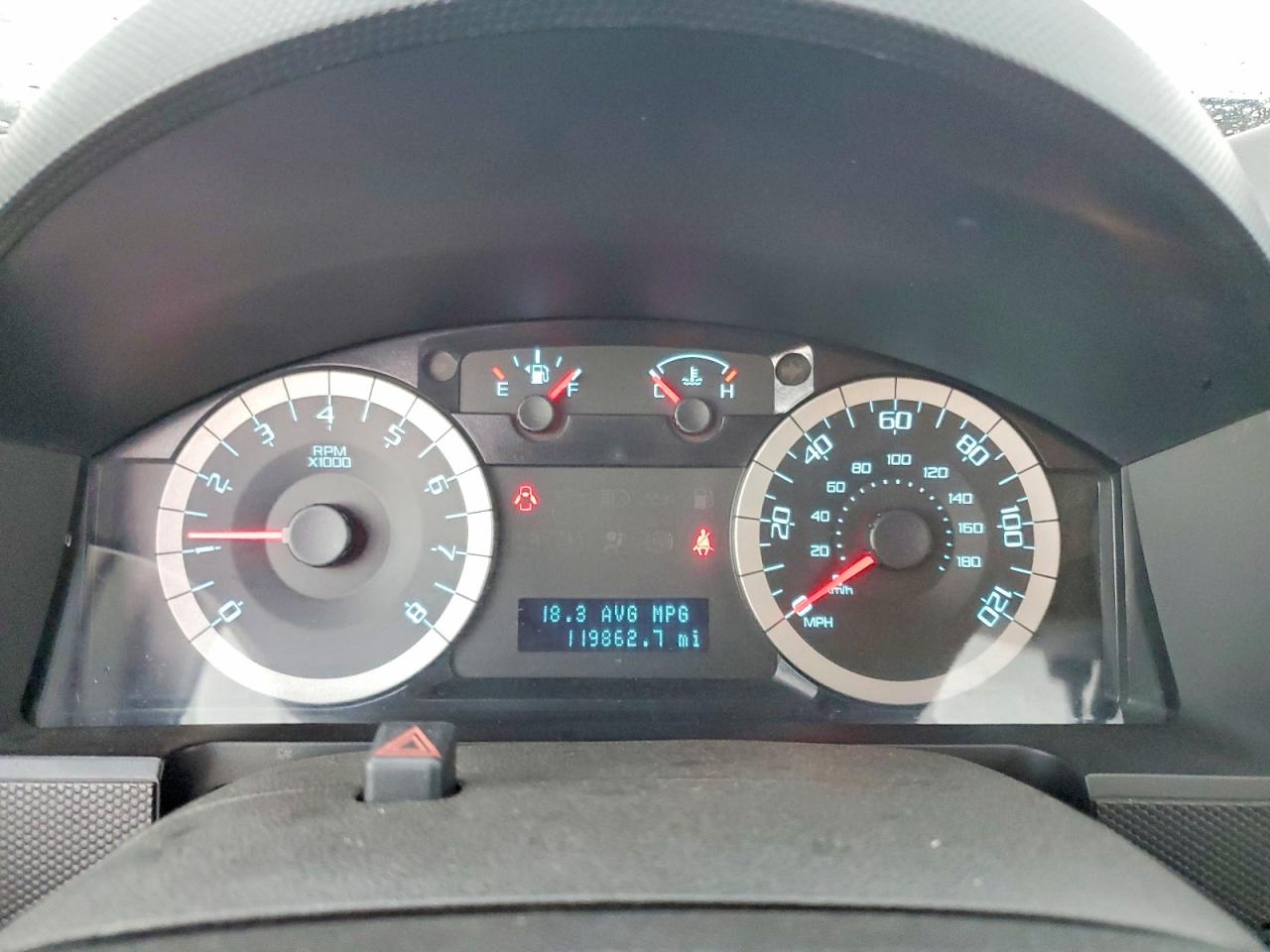 2011 FORD ESCAPE XLT photo 17