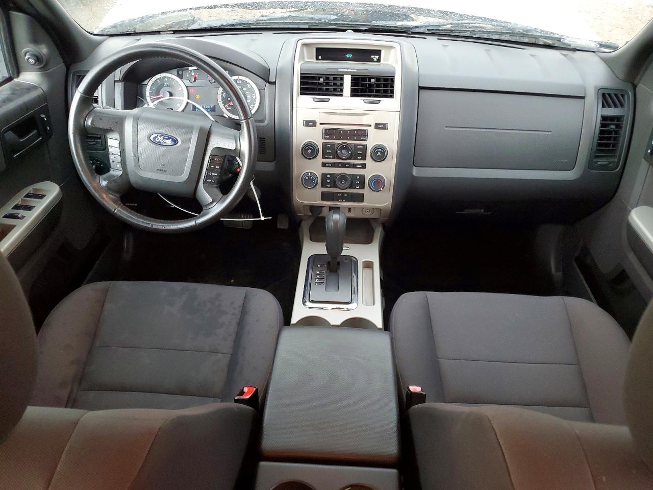 2011 FORD ESCAPE XLT photo 15