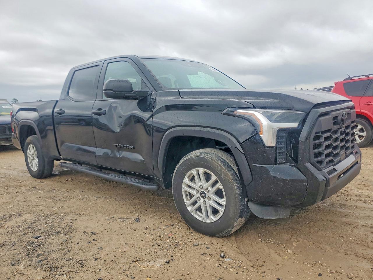 2024 TOYOTA TUNDRA CREWMAX SR5 photo 4