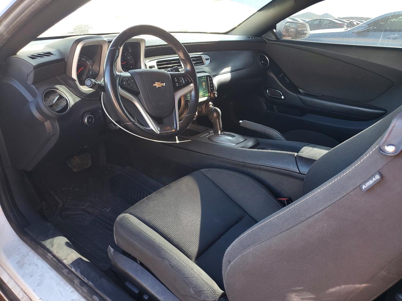 2015 CHEVROLET CAMARO LT photo 15