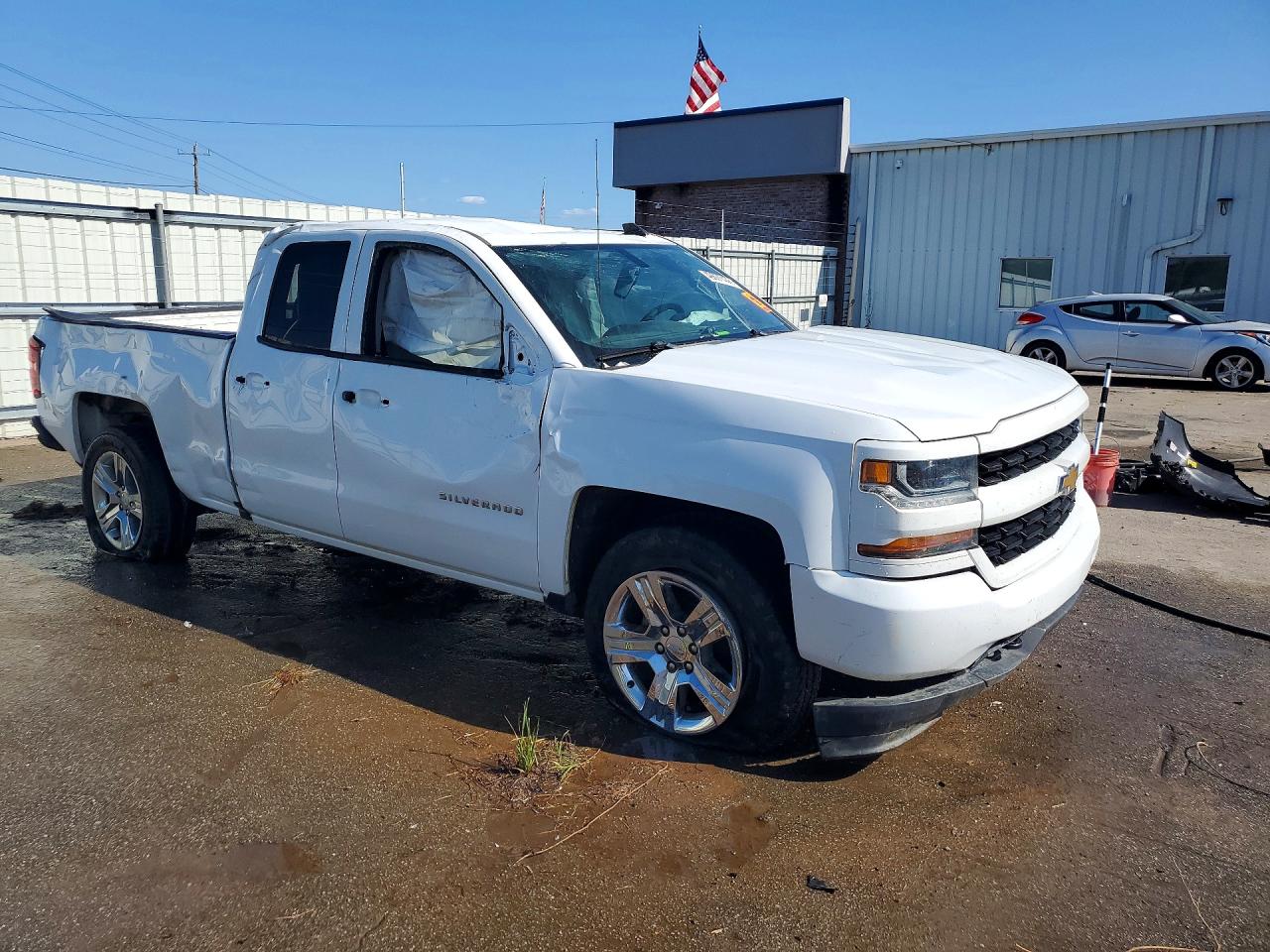2018 CHEVROLET SILVERADO C1500 CUSTOM photo 7