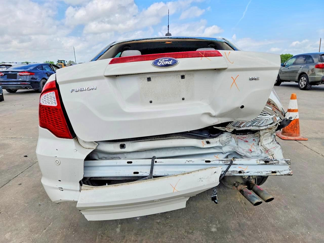 2012 FORD FUSION SE photo 11