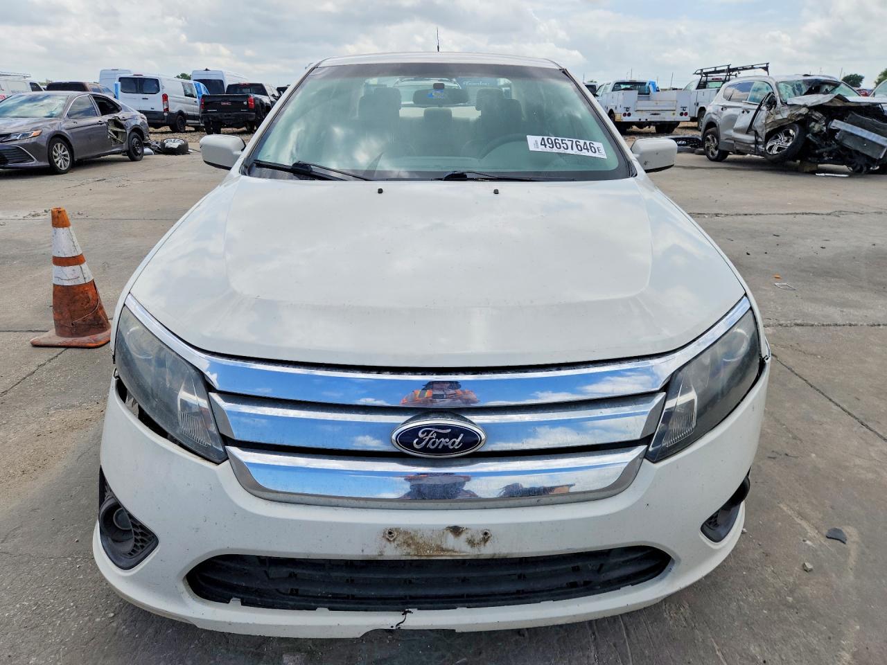 2012 FORD FUSION SE photo 9