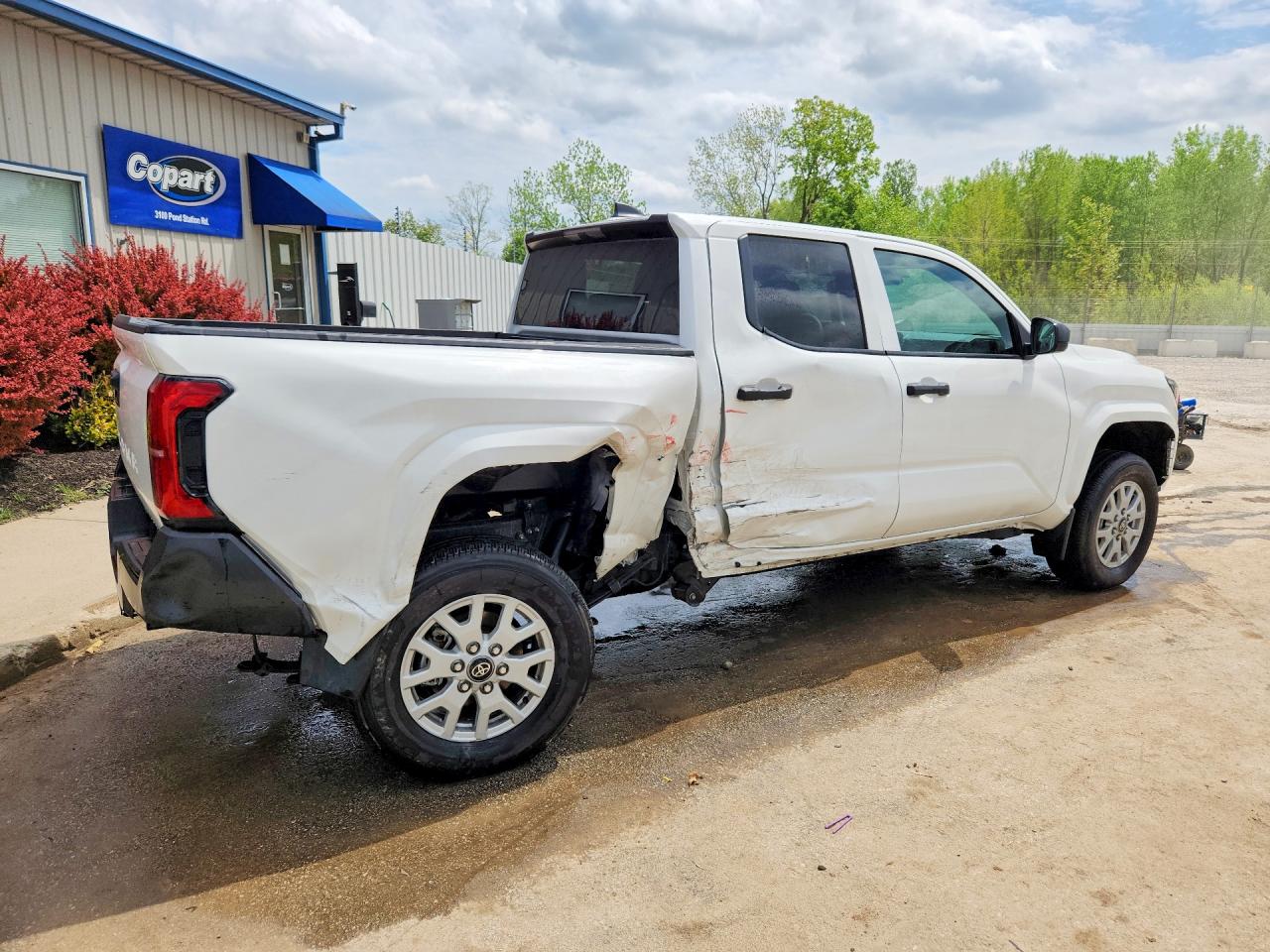 2024 TOYOTA TACOMA SR photo 5