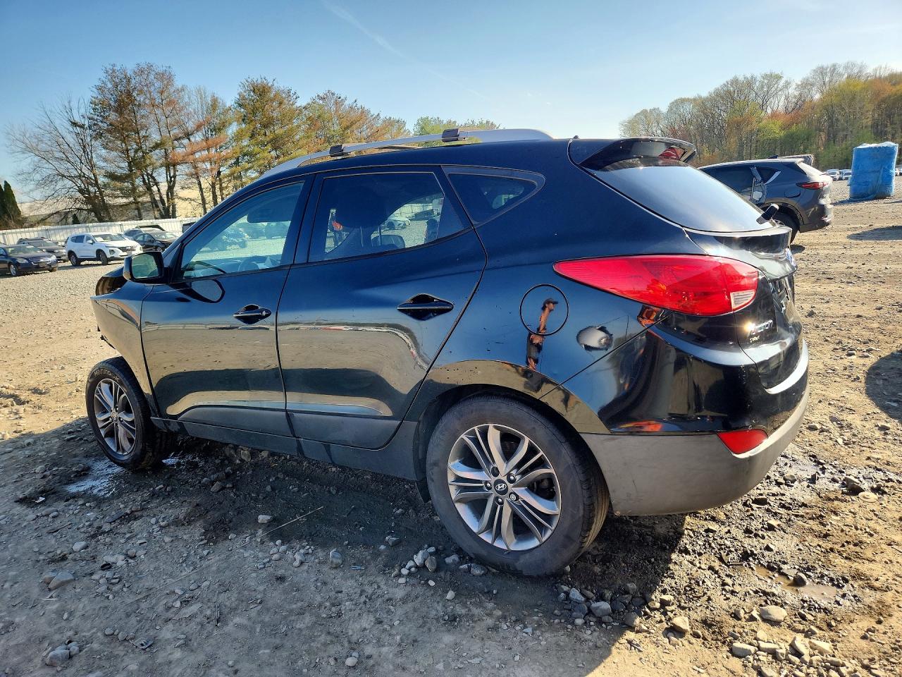 2015 HYUNDAI TUCSON SE photo 3