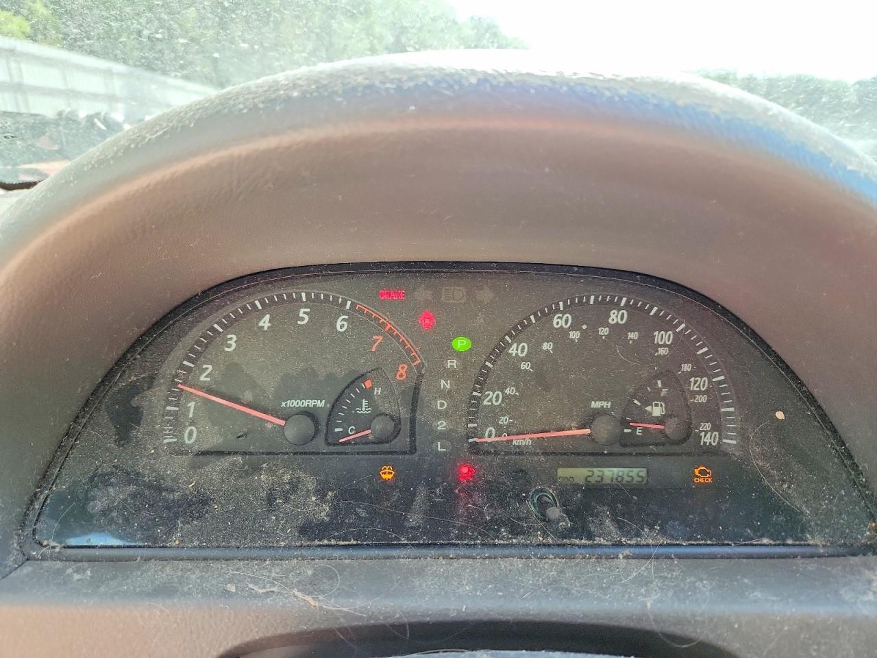 2002 TOYOTA CAMRY LE photo 17