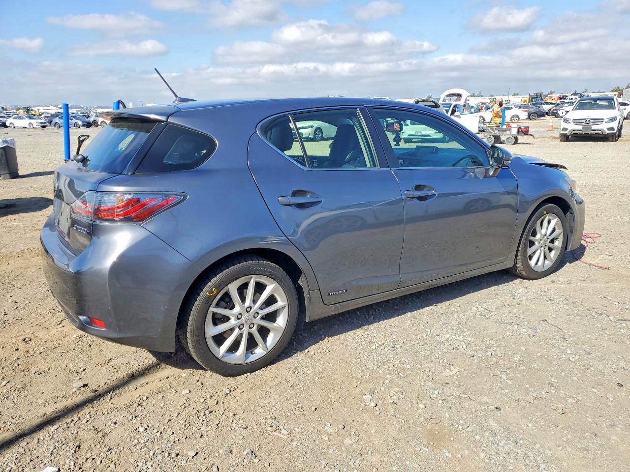 2013 LEXUS CT 200 photo 7
