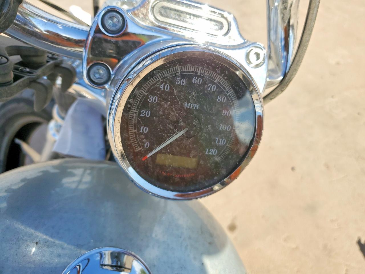 2012 HARLEY-DAVIDSON XL1200 C photo 13