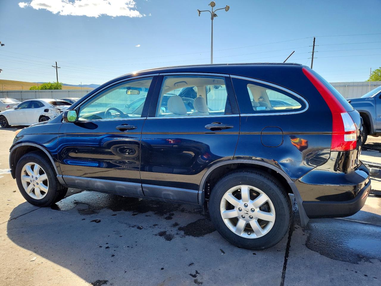 2008 HONDA CR-V LX photo 2