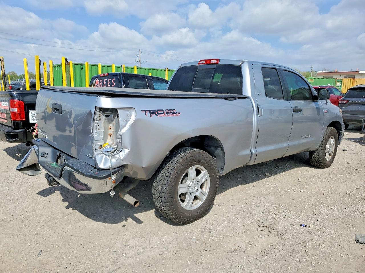 2011 TOYOTA TUNDRA DOUBLE CAB SR5 photo 7