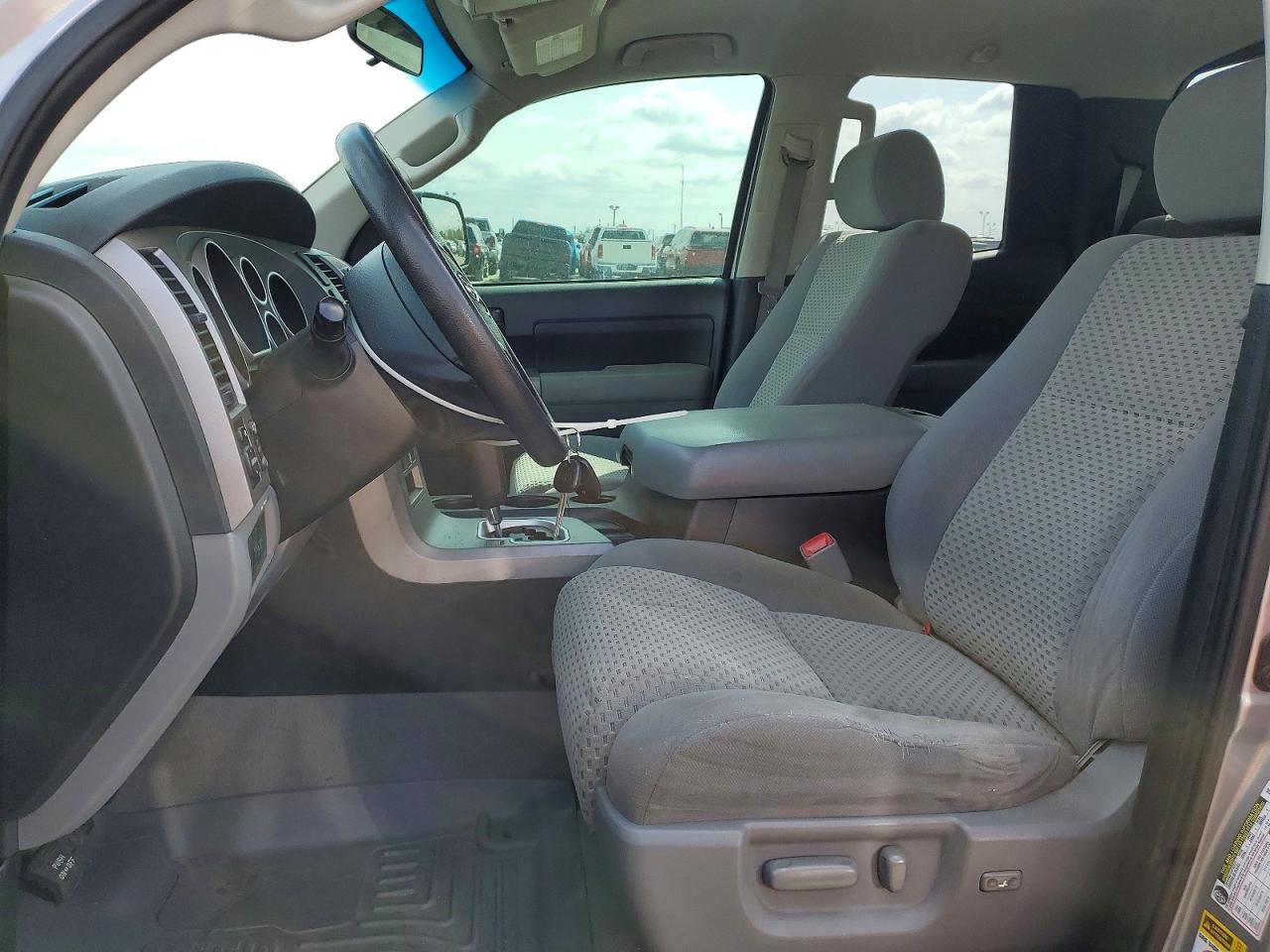 2011 TOYOTA TUNDRA DOUBLE CAB SR5 photo 19