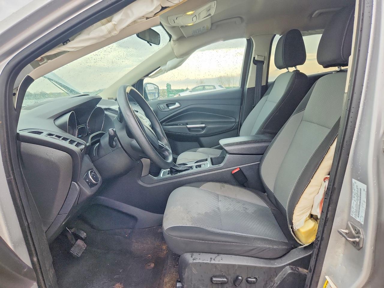 2017 FORD ESCAPE SE photo 13