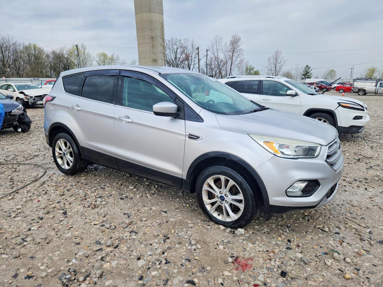 2017 FORD ESCAPE SE photo 7