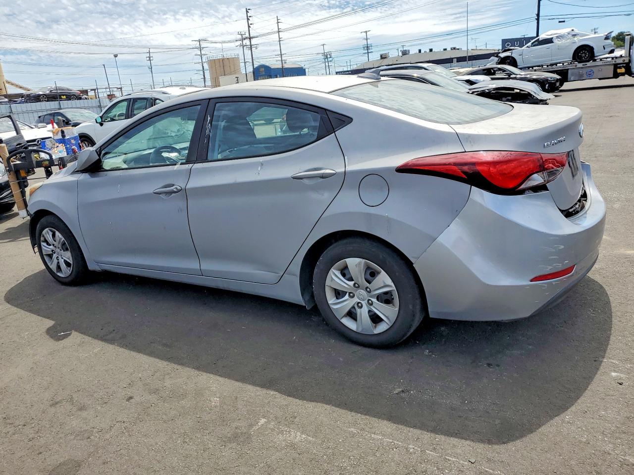 2016 HYUNDAI ELANTRA SE photo 4