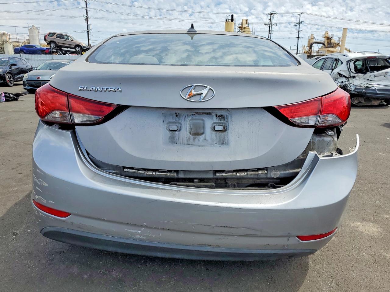 2016 HYUNDAI ELANTRA SE photo 16