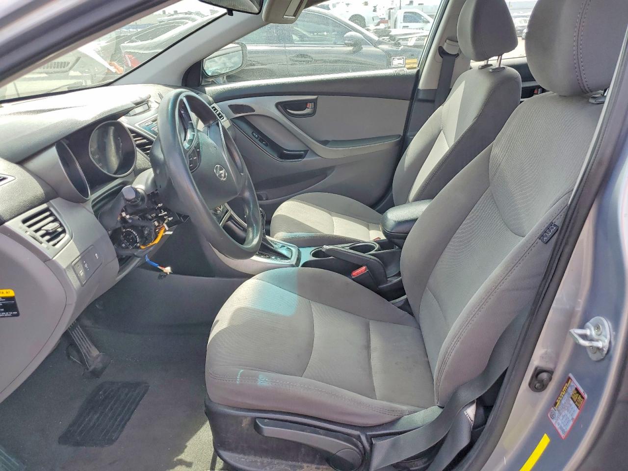 2016 HYUNDAI ELANTRA SE photo 19