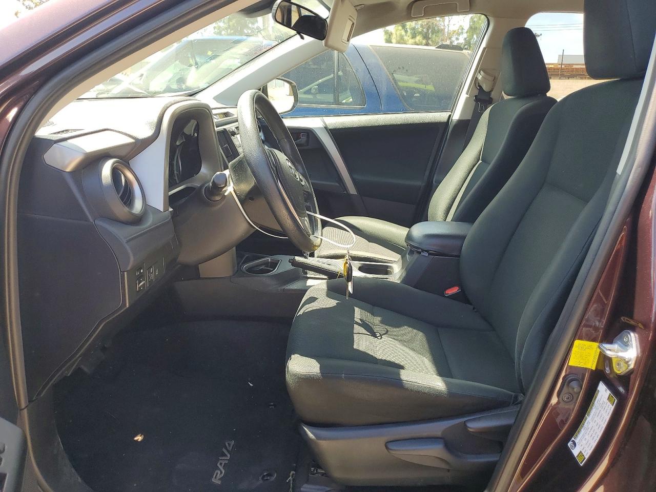 2018 TOYOTA RAV4 LE photo 13