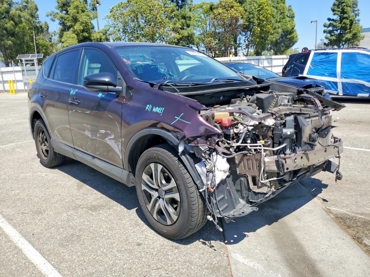 2018 TOYOTA RAV4 LE photo 7
