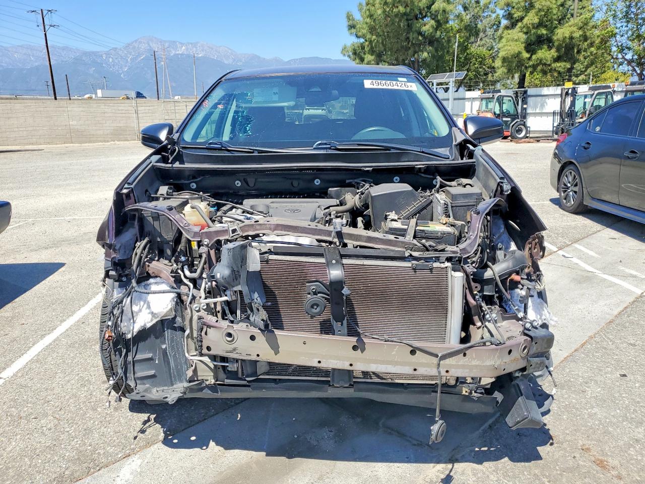 2018 TOYOTA RAV4 LE photo 9