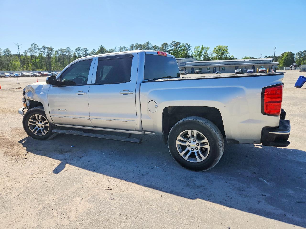 2015 CHEVROLET SILVERADO C1500 LT photo 3