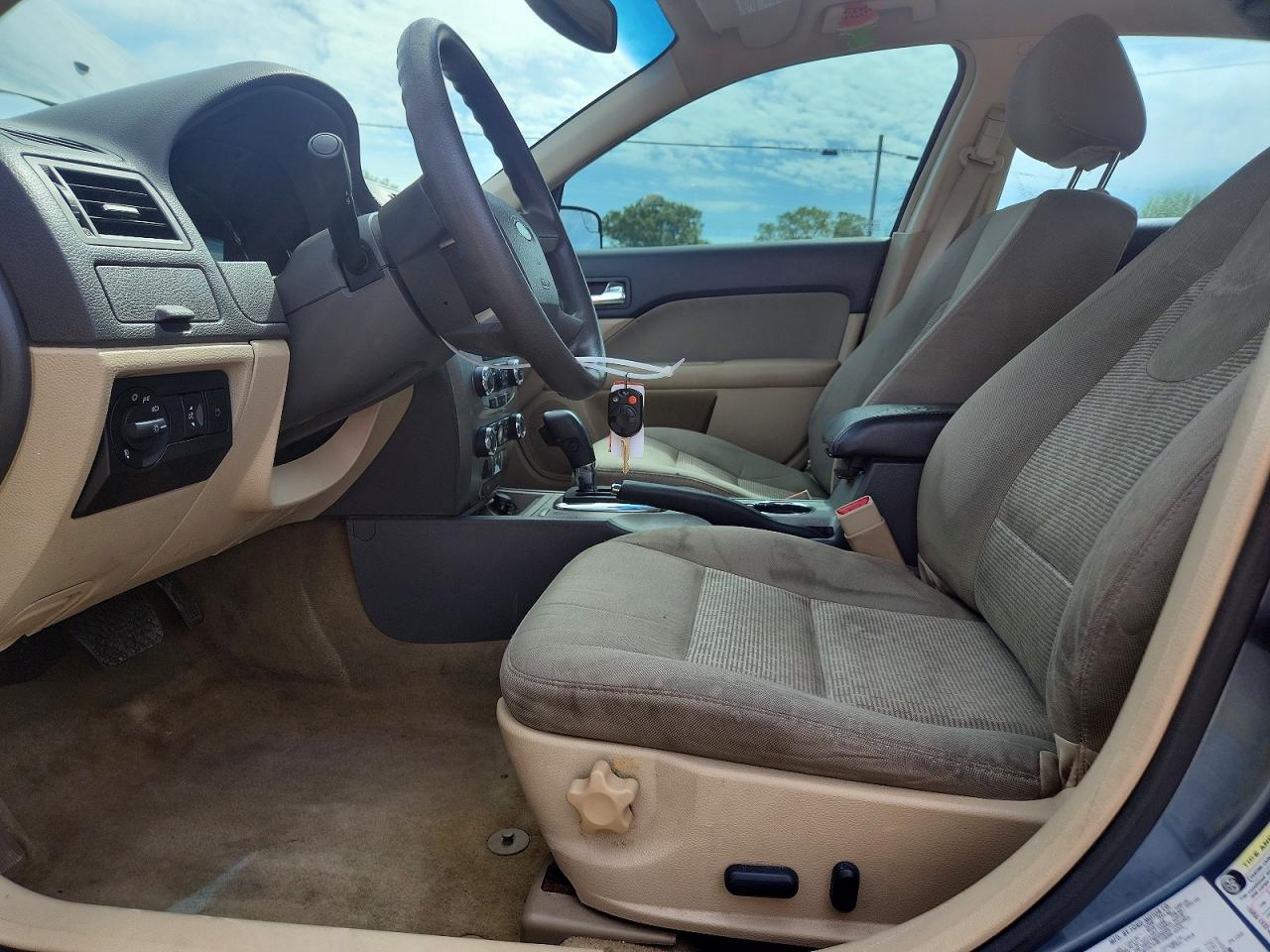 2012 FORD FUSION SE photo 19
