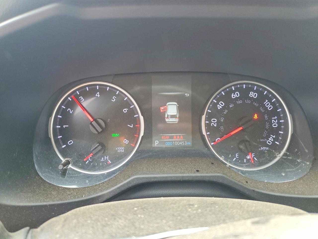 2021 TOYOTA RAV4 XLE photo 25