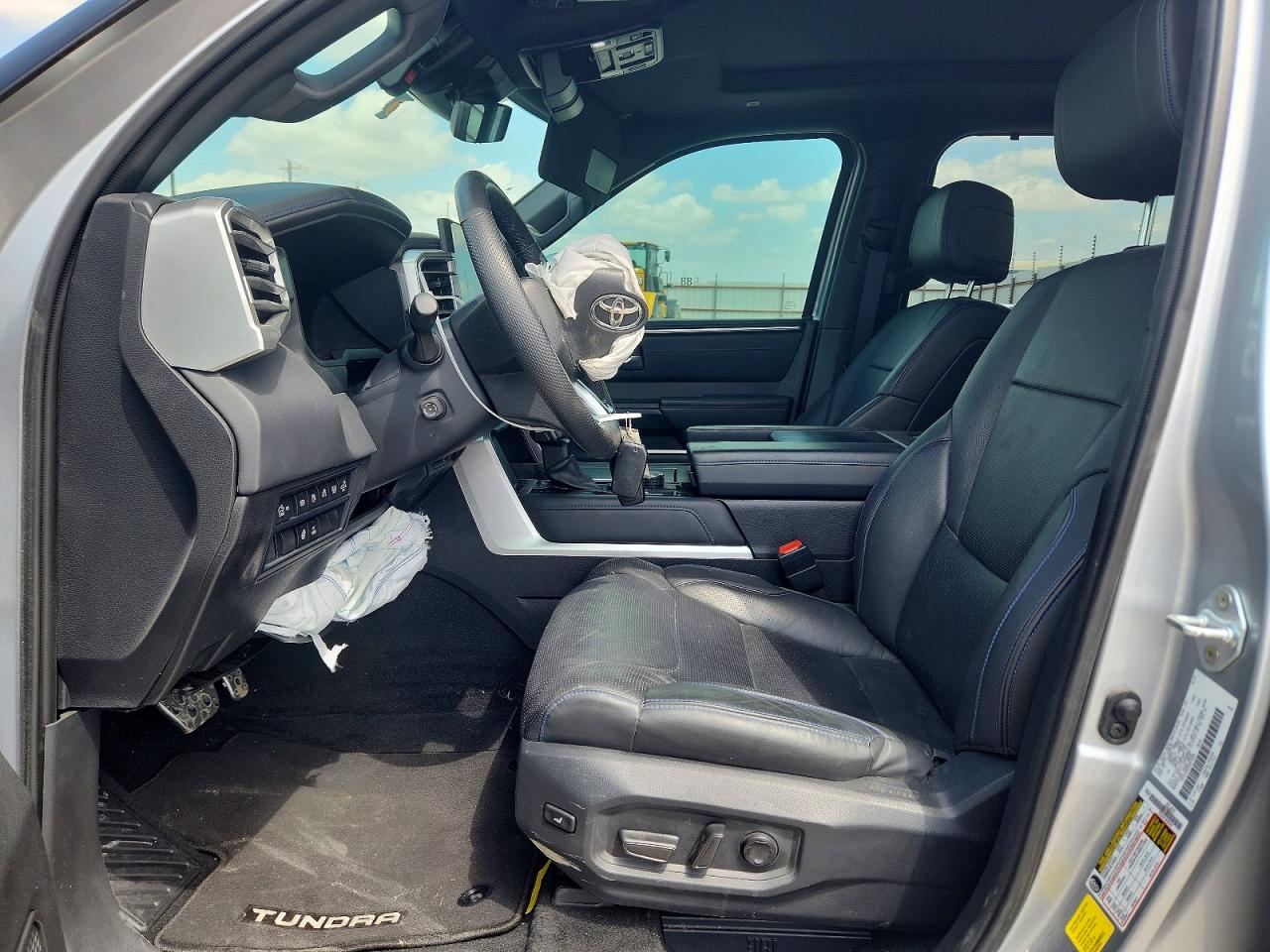 2024 TOYOTA TUNDRA photo 19