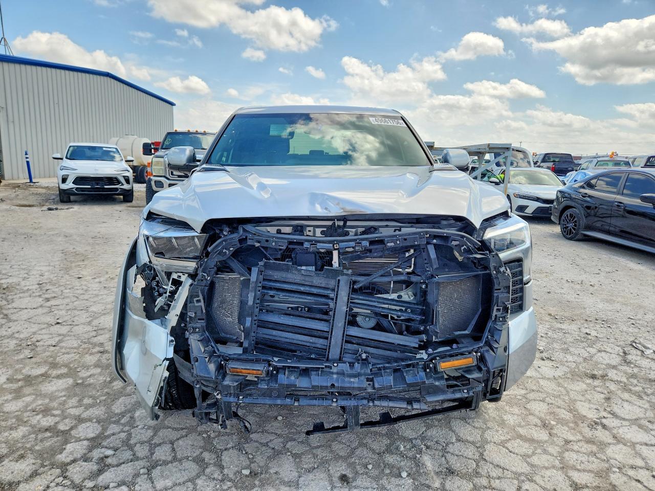 2024 TOYOTA TUNDRA photo 13