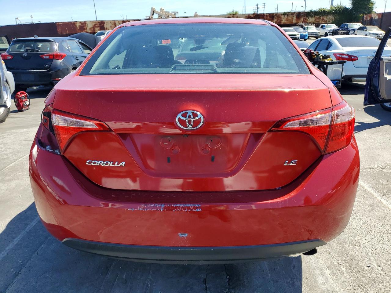 2019 TOYOTA COROLLA LE photo 11