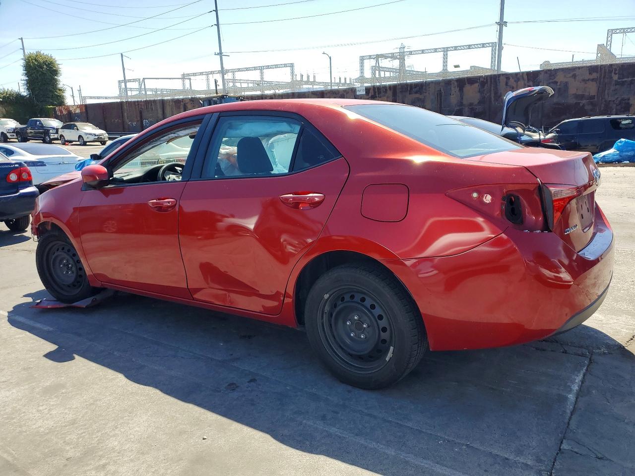 2019 TOYOTA COROLLA LE photo 3