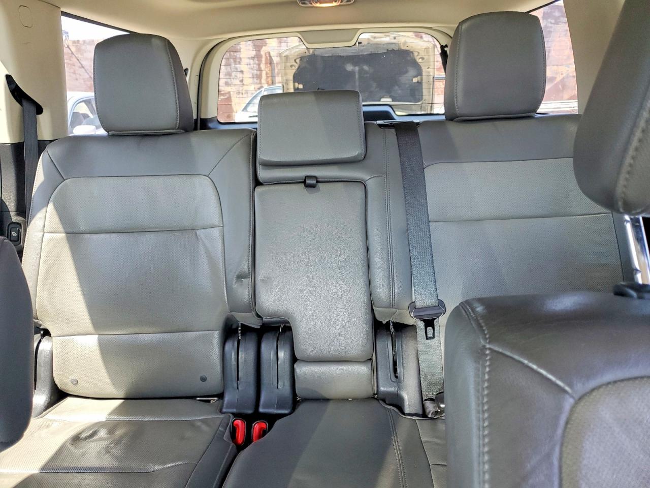 2016 FORD FLEX SEL photo 19