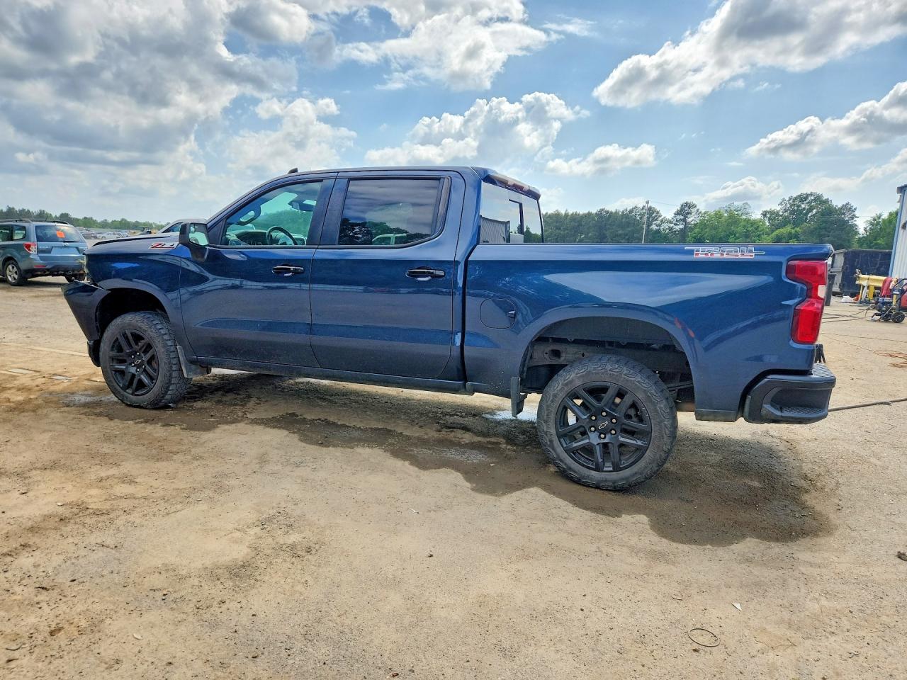 2021 CHEVROLET SILVERADO K1500 LT TRAIL BOSS photo 2