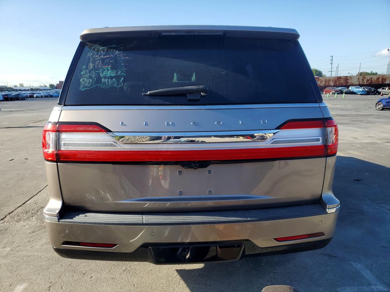 2019 LINCOLN NAVIGATOR SELECT photo 6