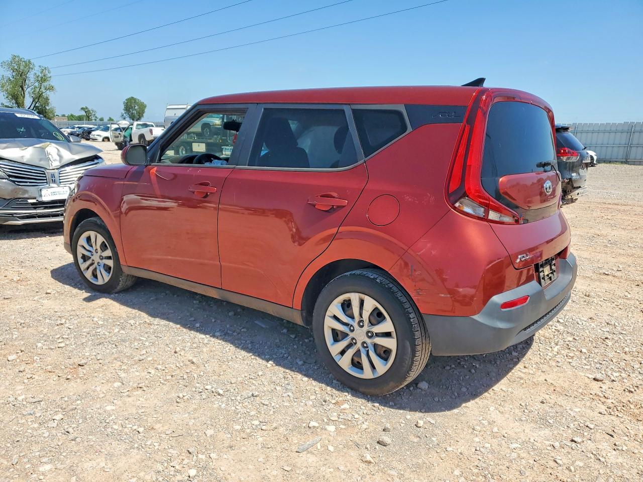 2020 KIA SOUL LX photo 2