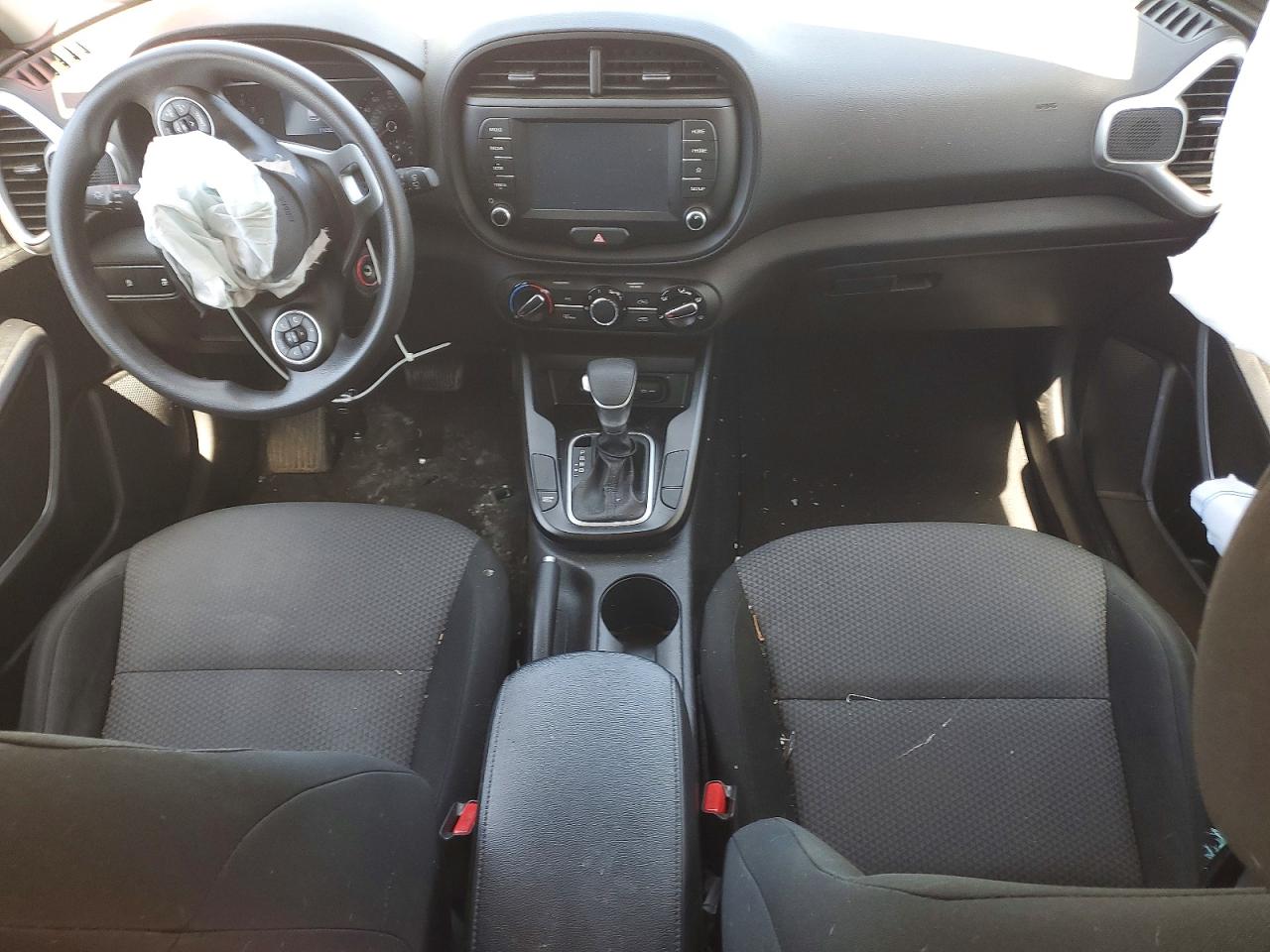 2020 KIA SOUL LX photo 8