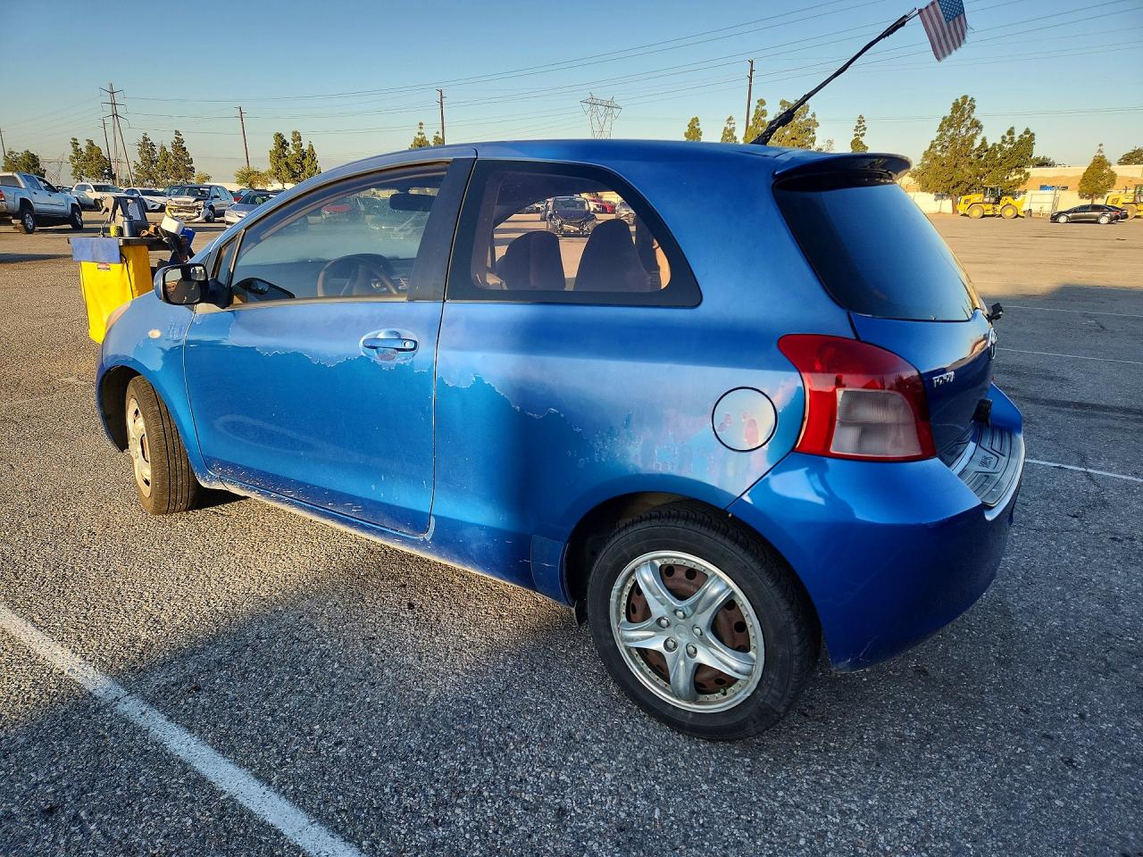 2008 TOYOTA YARIS BASE photo 2