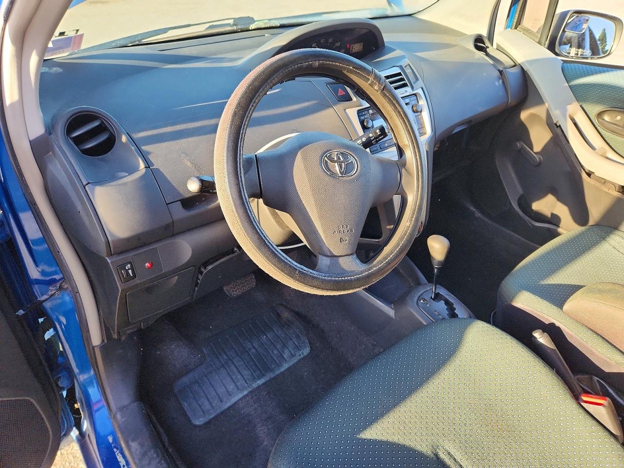 2008 TOYOTA YARIS BASE photo 8