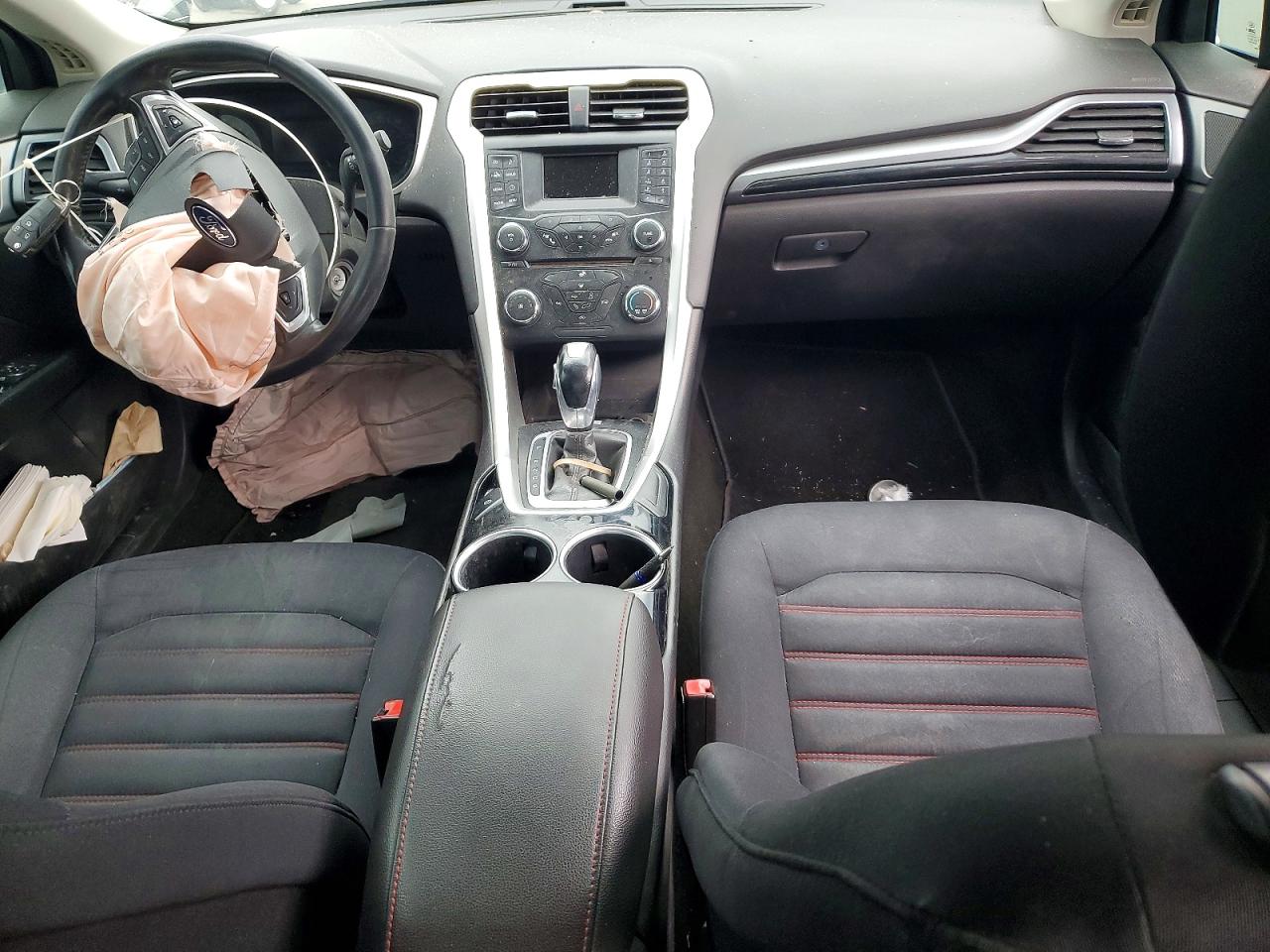 2013 FORD FUSION SE photo 8