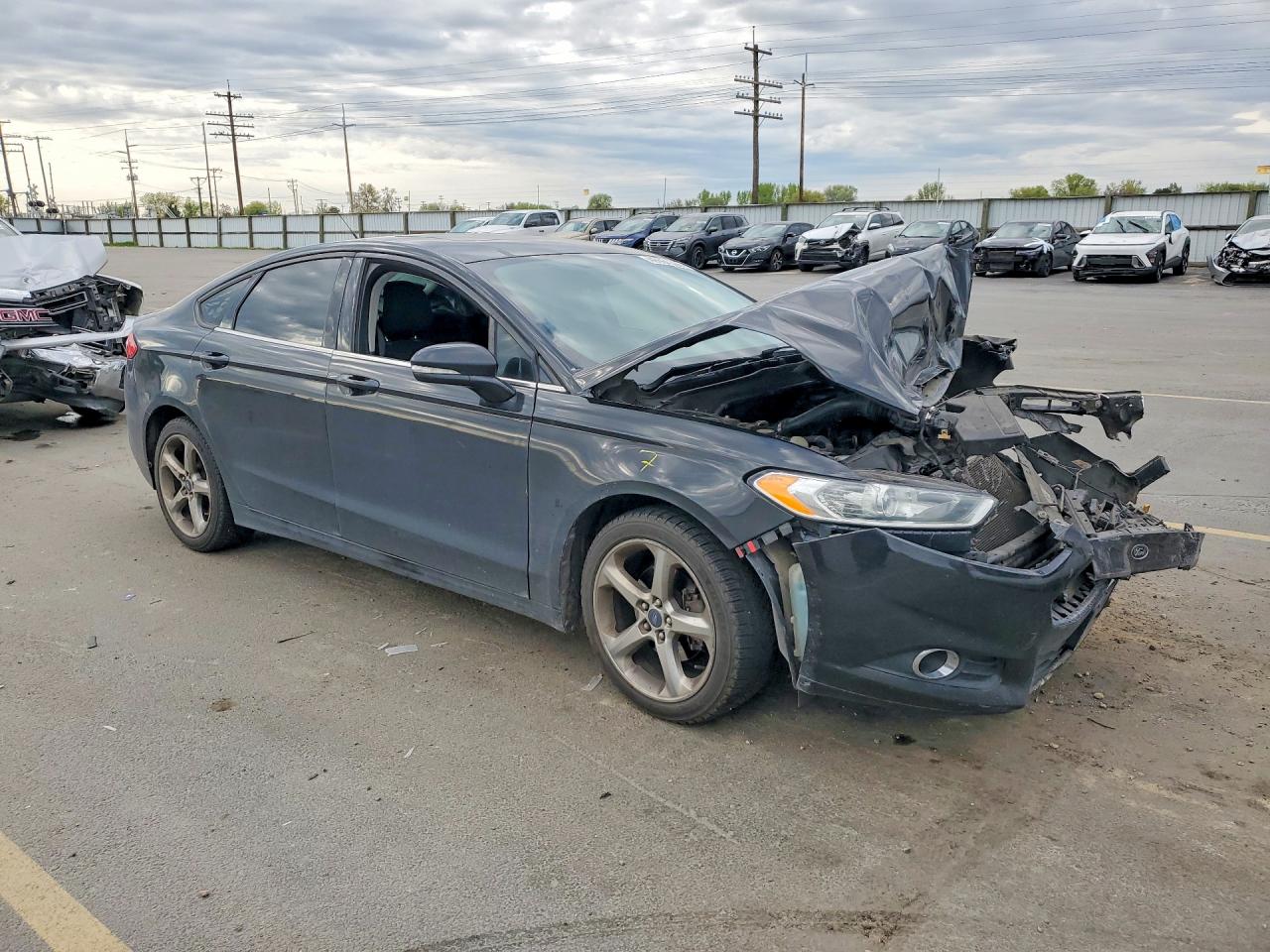 2013 FORD FUSION SE photo 4