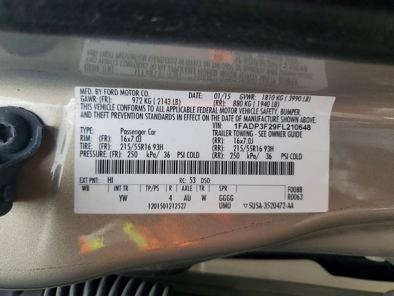 2015 FORD FOCUS SE photo 23