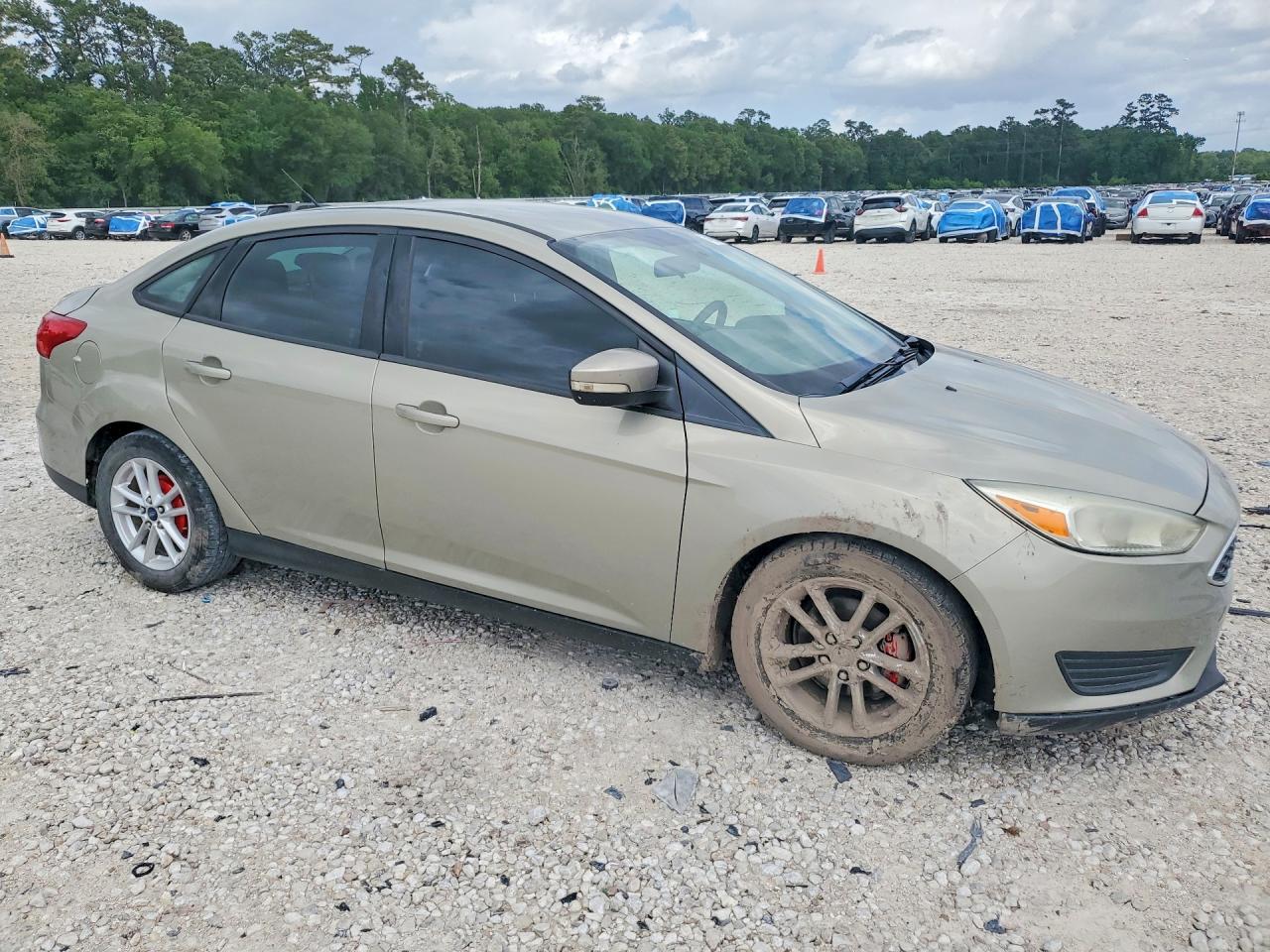 2015 FORD FOCUS SE photo 7