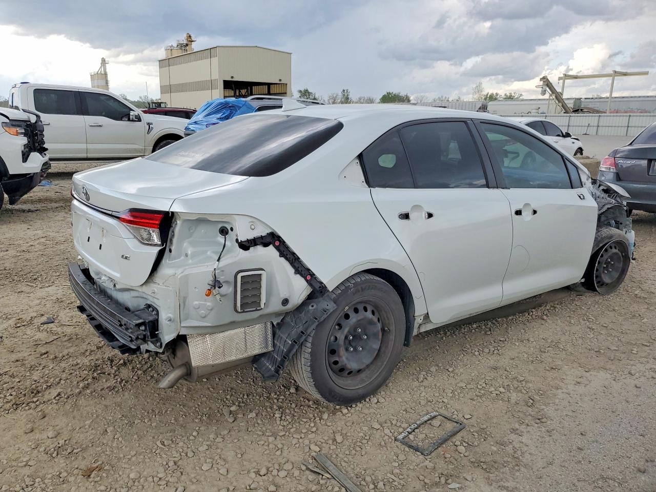 2022 TOYOTA COROLLA LE photo 5