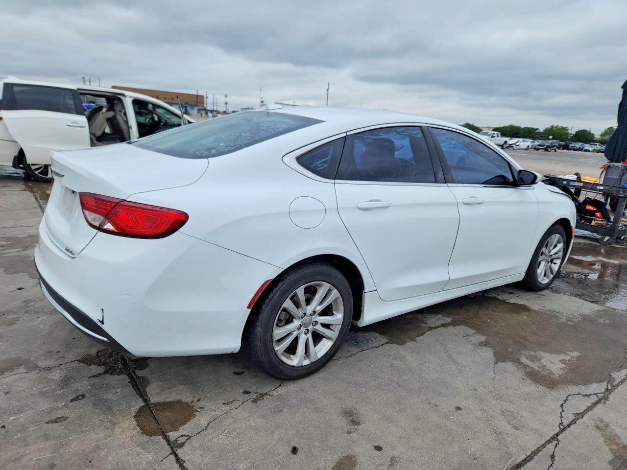 2016 CHRYSLER 200 LIMITED photo 7