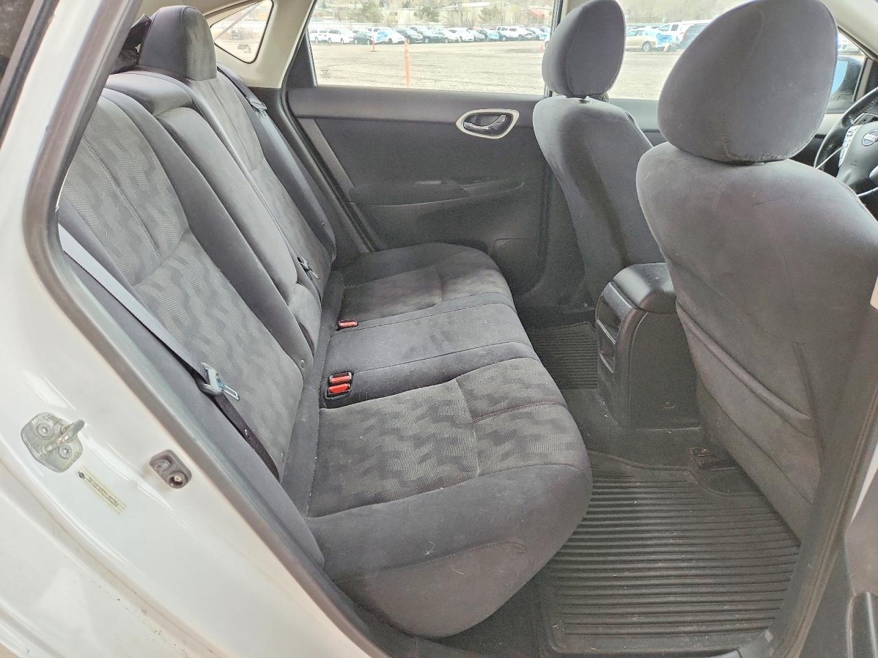 2013 NISSAN SENTRA S photo 28