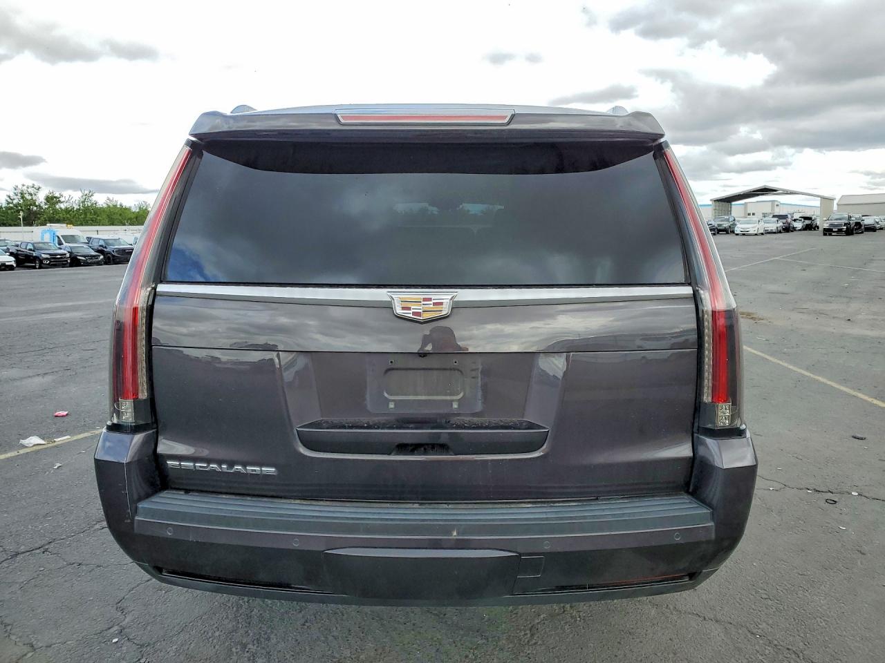 2015 CADILLAC ESCALADE ESV LUXURY photo 11