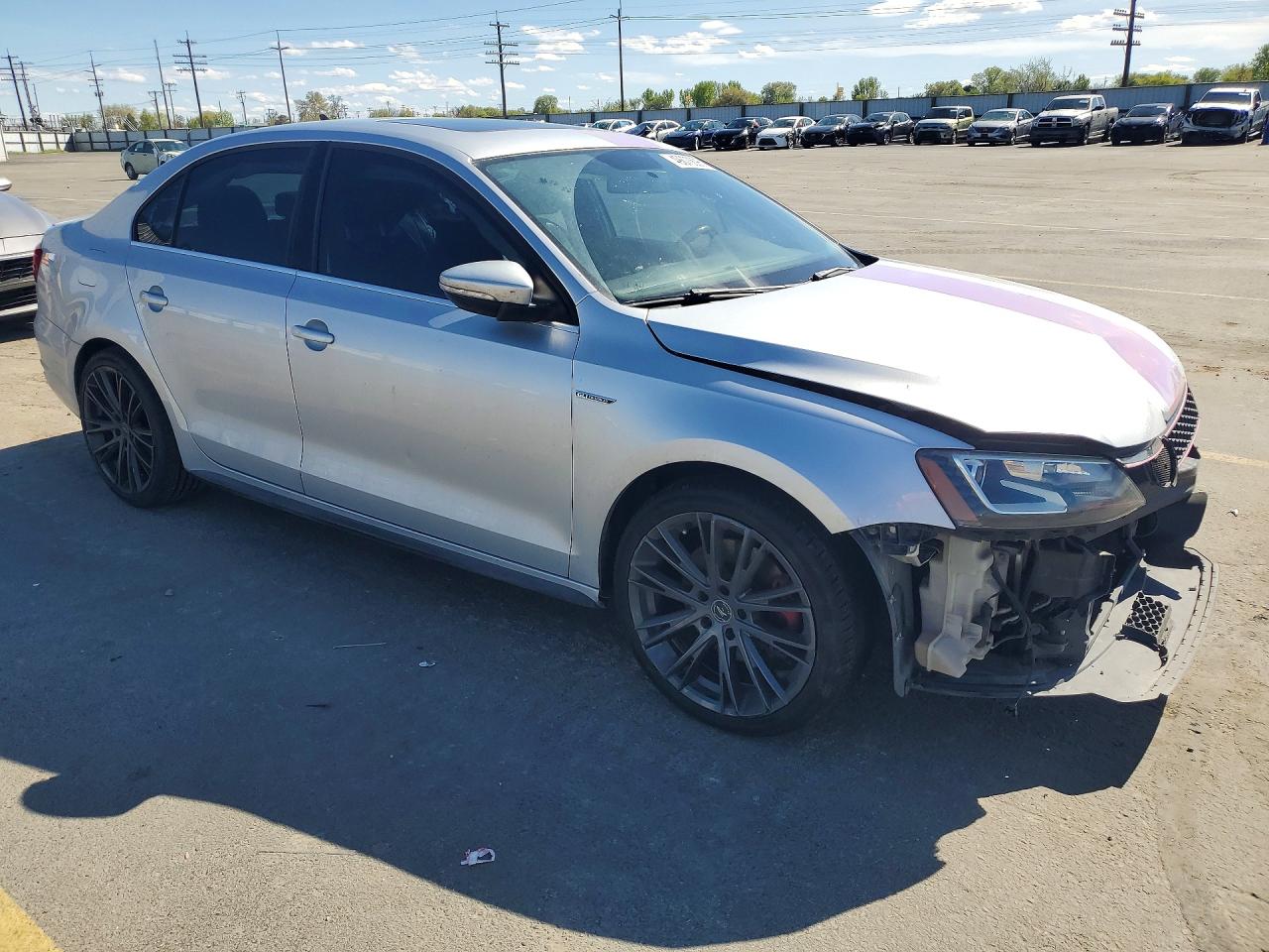 2014 VOLKSWAGEN JETTA GLI photo 4