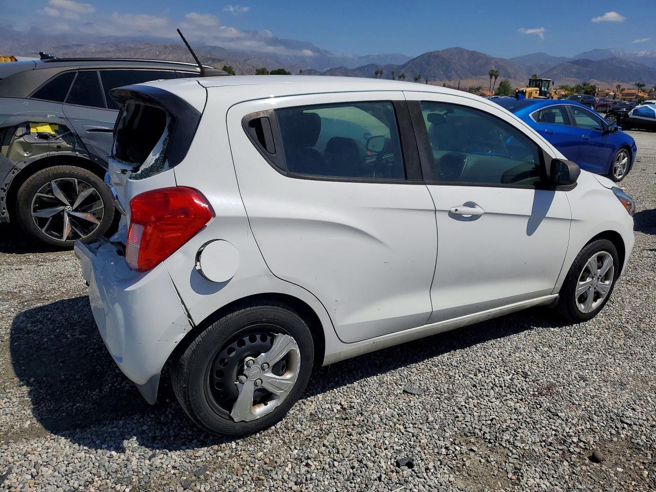 2019 CHEVROLET SPARK LS photo 5